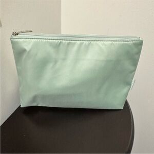 NEW CLINIQUE COSMETICS BAG